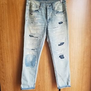 AE Tomgirl Distressed/Patched Jeans Sz 2